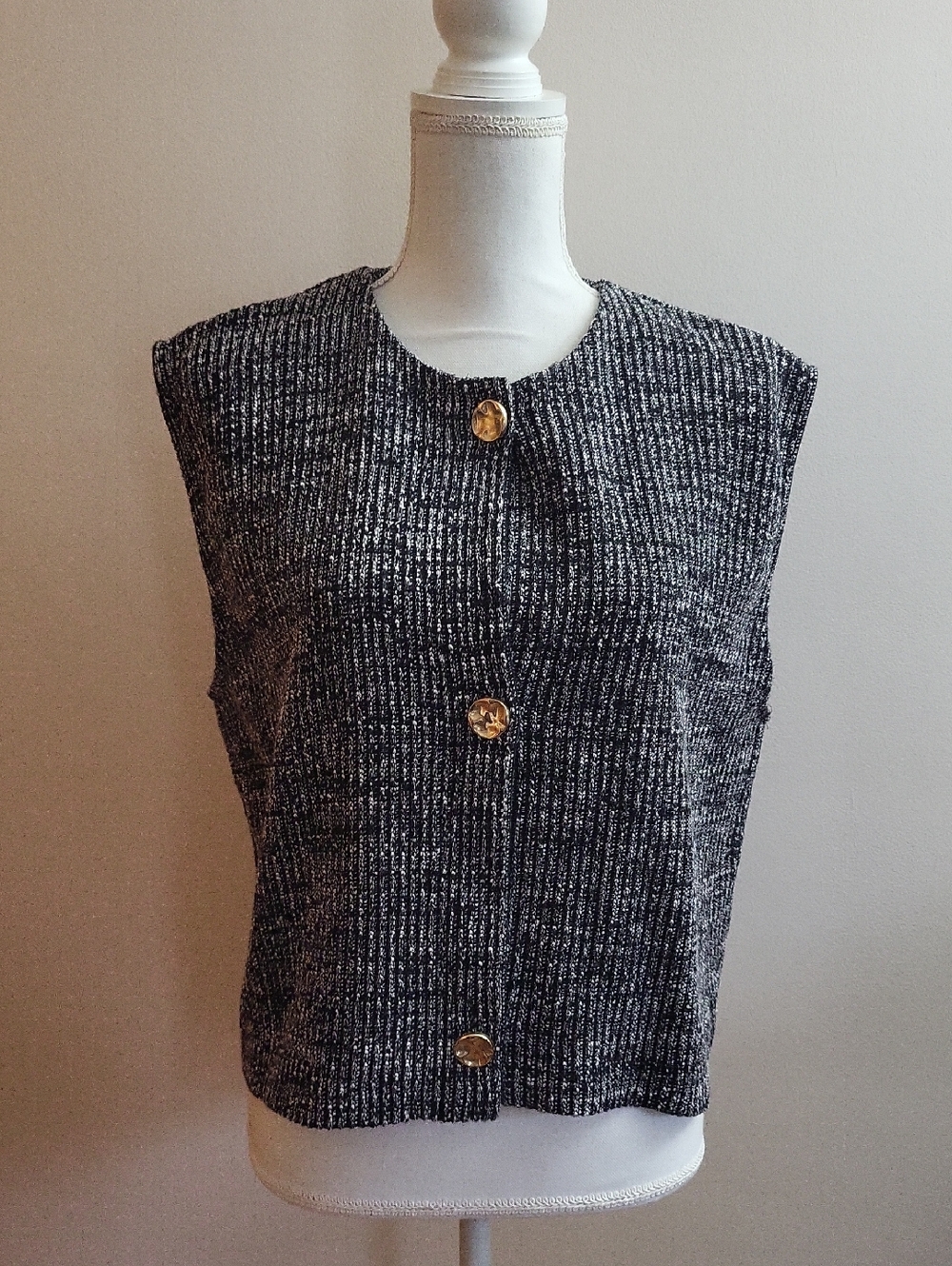 Zara Sleeveless Marled Ribbed Knit Vest Top Black White Size Large - Picture 2 of 7